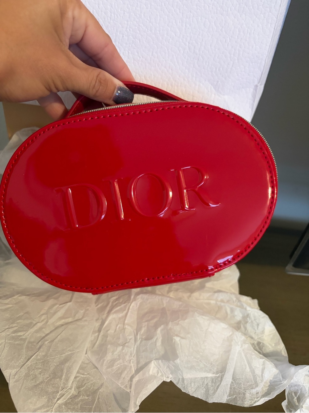 Dior beauty Red Patent Oval Top-Handle makeup bag!!❤️❤️ - Picture 2 of 9